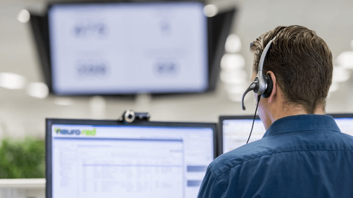 Carvana Choses Neurored Control Tower Post